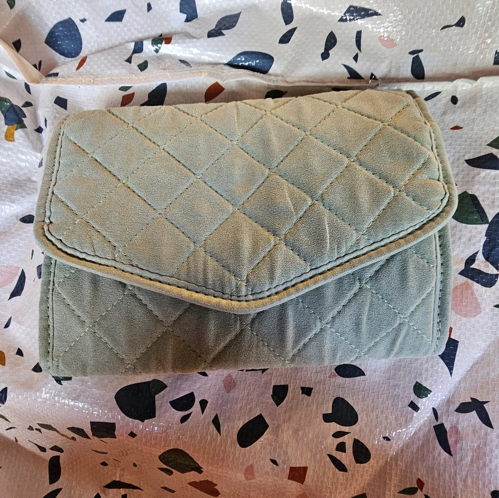 NWT Folding Travel‎ Accessory Organizer Green